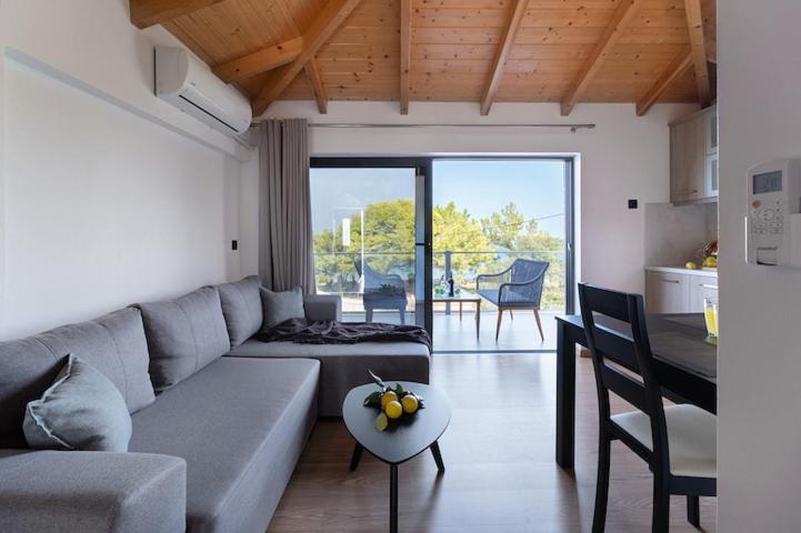 Villa On The Sea Agia Marina  Eksteriør billede